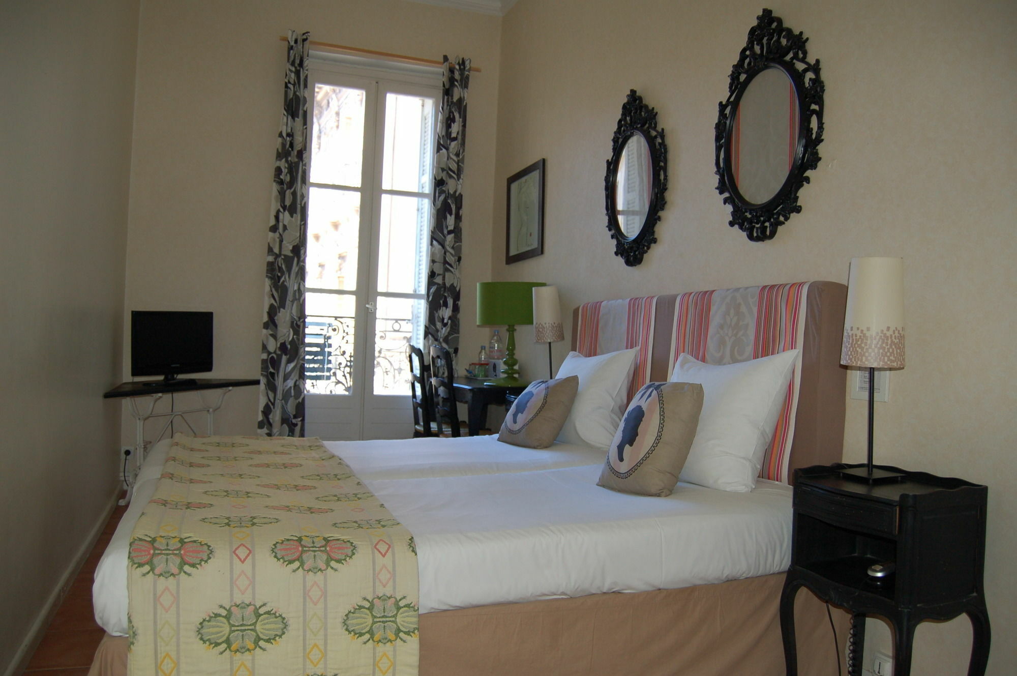 Hotel Amista Marseille - Ancien Hotel Saint Louis - Vieux Port Екстериор снимка