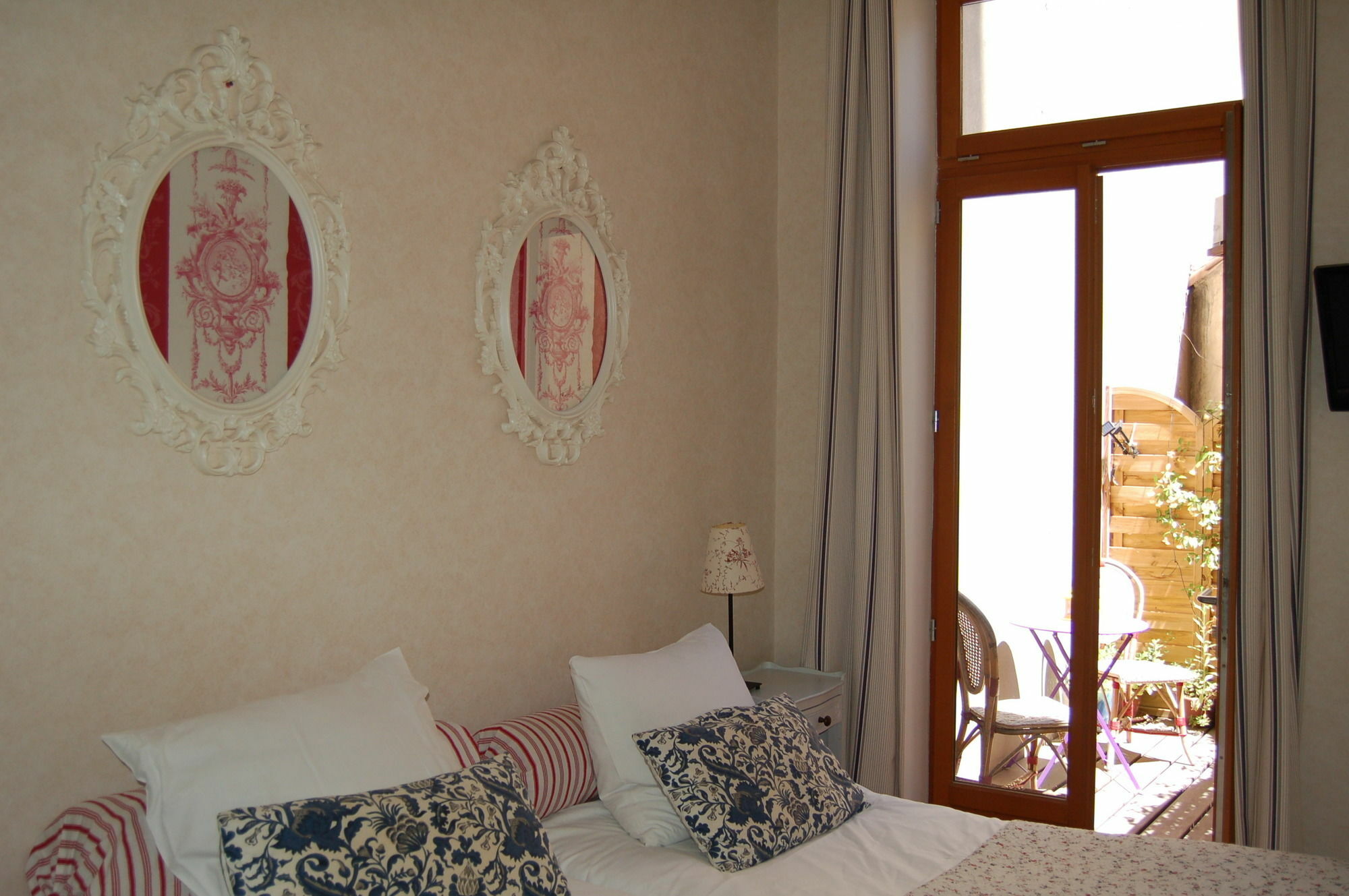 Hotel Amista Marseille - Ancien Hotel Saint Louis - Vieux Port Екстериор снимка